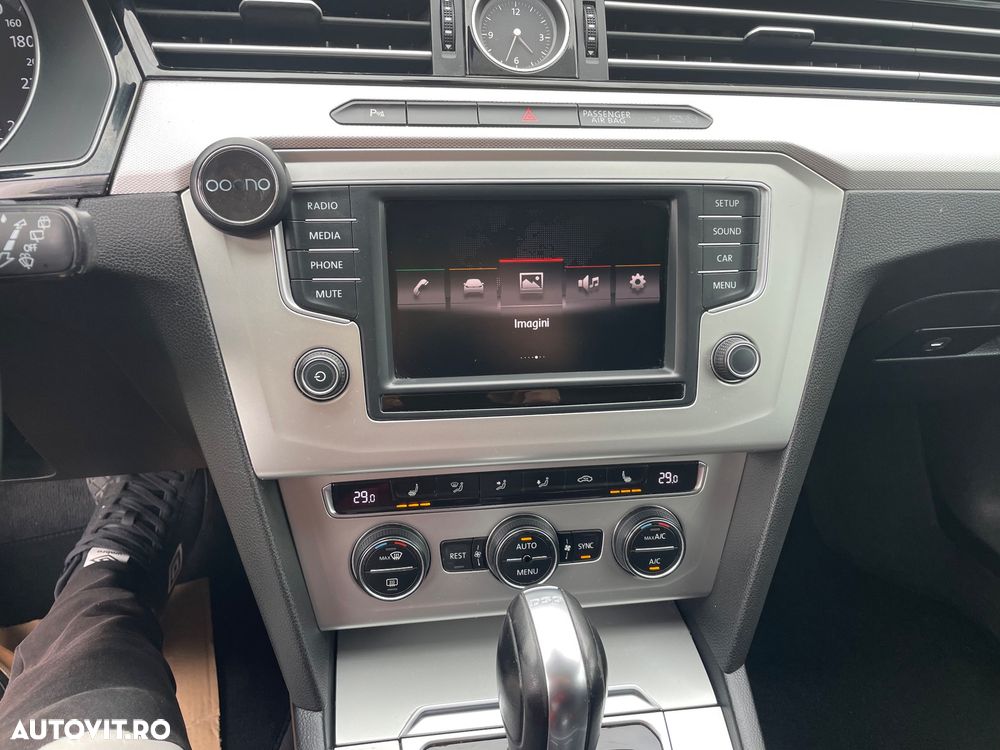 Volkswagen Passat - 24