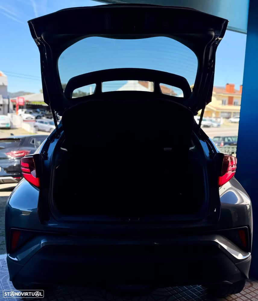 Toyota C-HR 1.8 HSD Exclusive+P.Luxury - 24