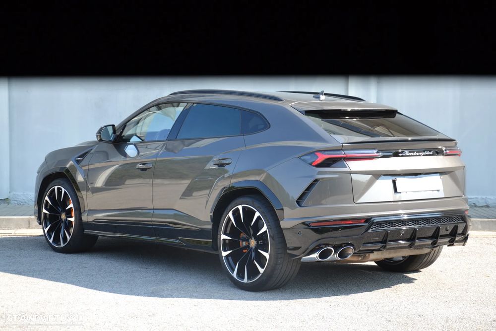 Lamborghini Urus - 3