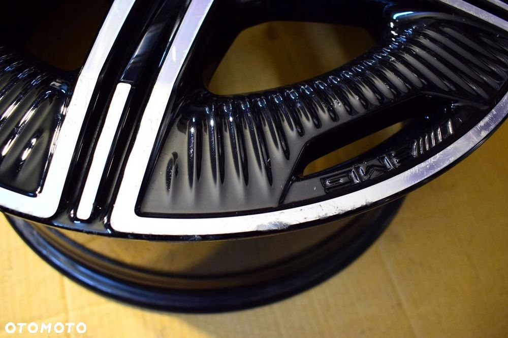 MERCEDES 19 ,,AMG EQE W295 Electric Czujnik Nowy Model Oryginał - 4