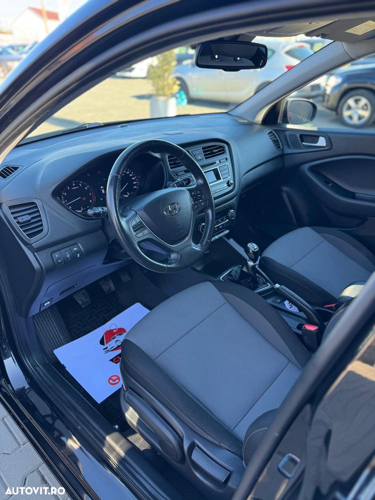 Hyundai i20 1.2 Comfort - 12