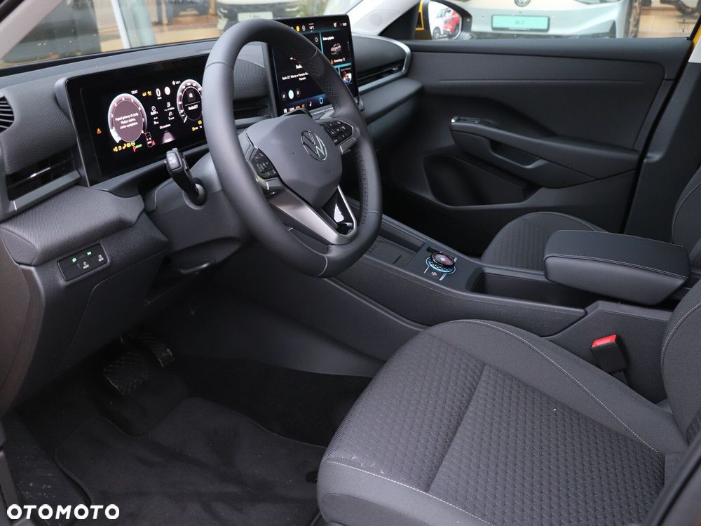 Volkswagen T-Roc - 12