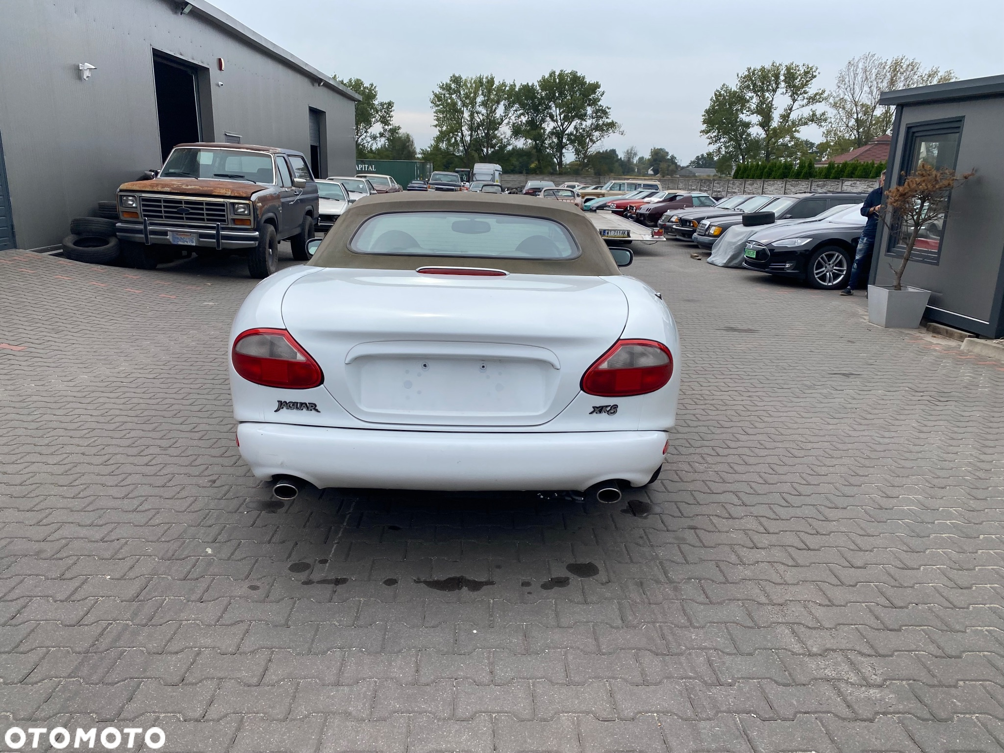 Jaguar XK8 4.2 - 15