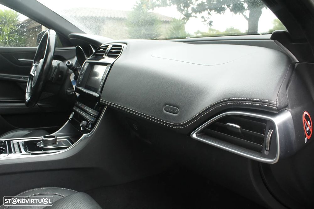 Jaguar XE 2.0 D R-Sport Aut. - 22