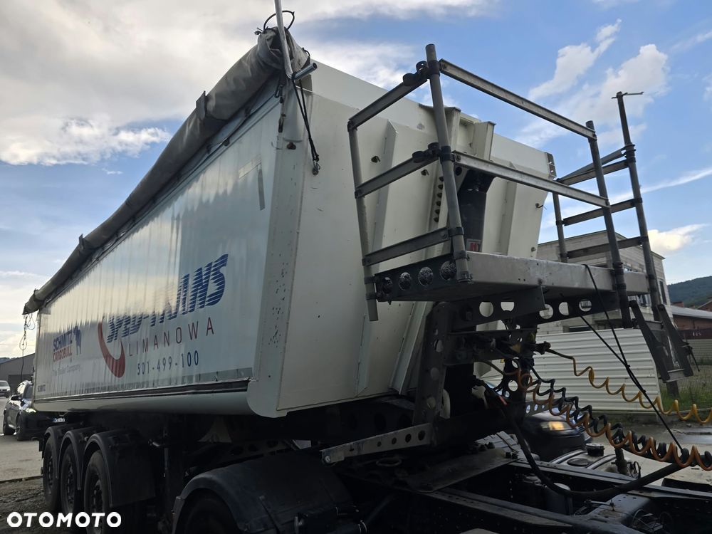 Schmitz Cargobull 27m3 5300kg 50000 netto - 3