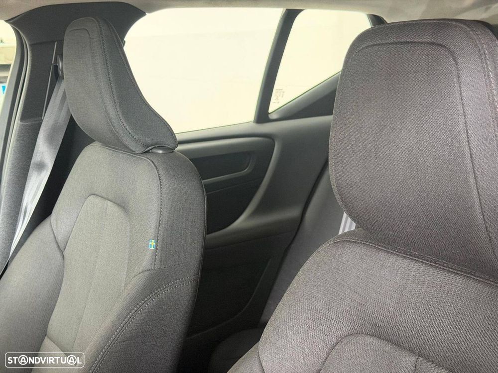 Volvo XC 40 2.0 D3 - 10