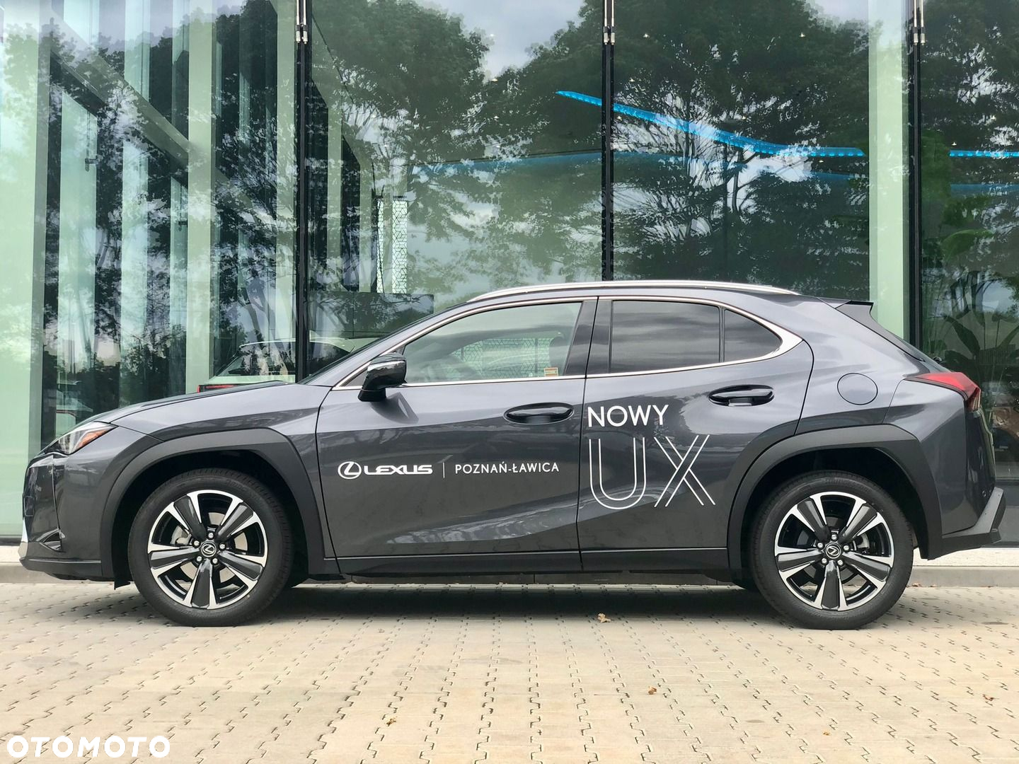 Lexus UX - 2