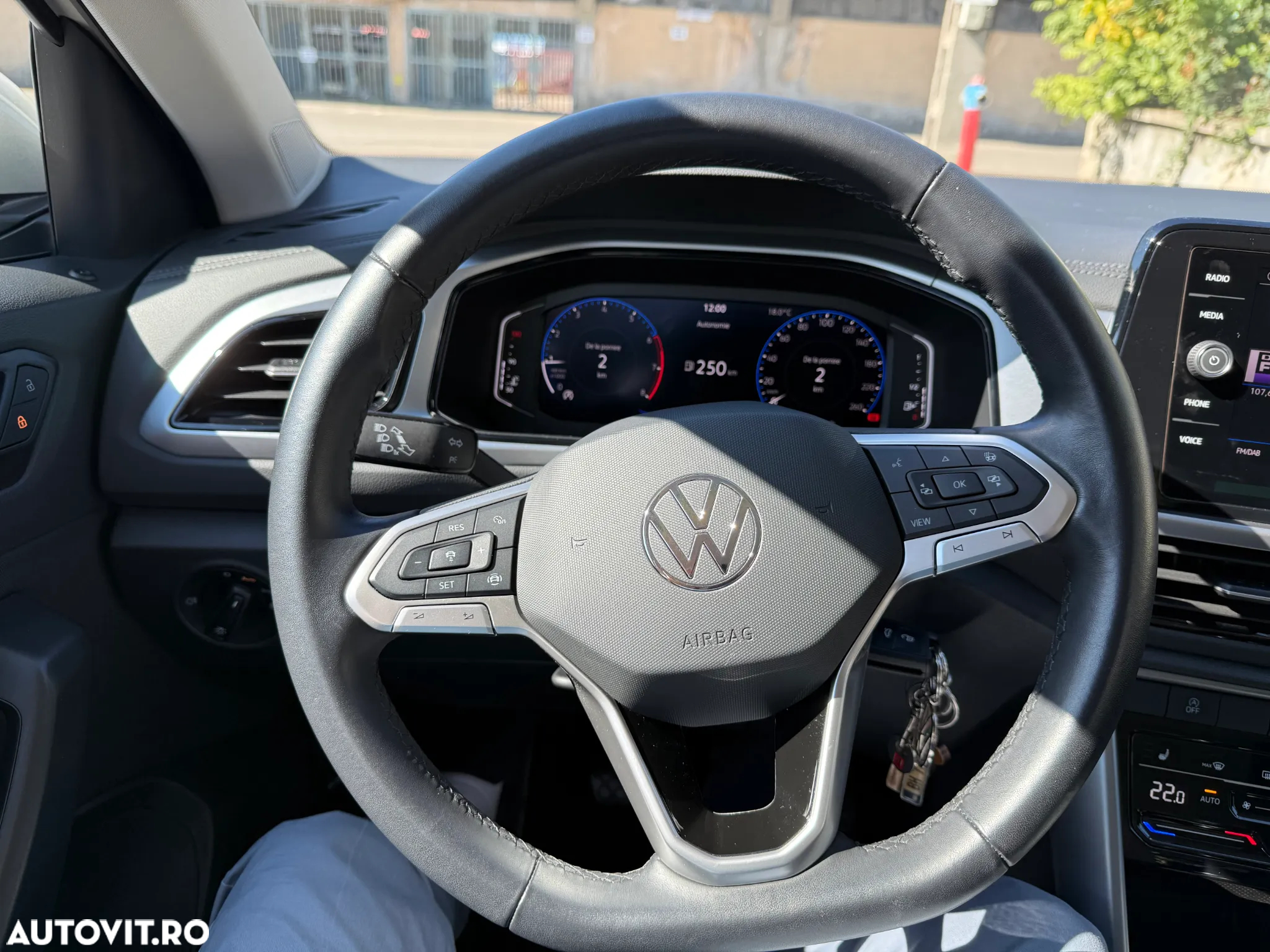 Volkswagen T-ROC 1.0 TSI Advanced - 7