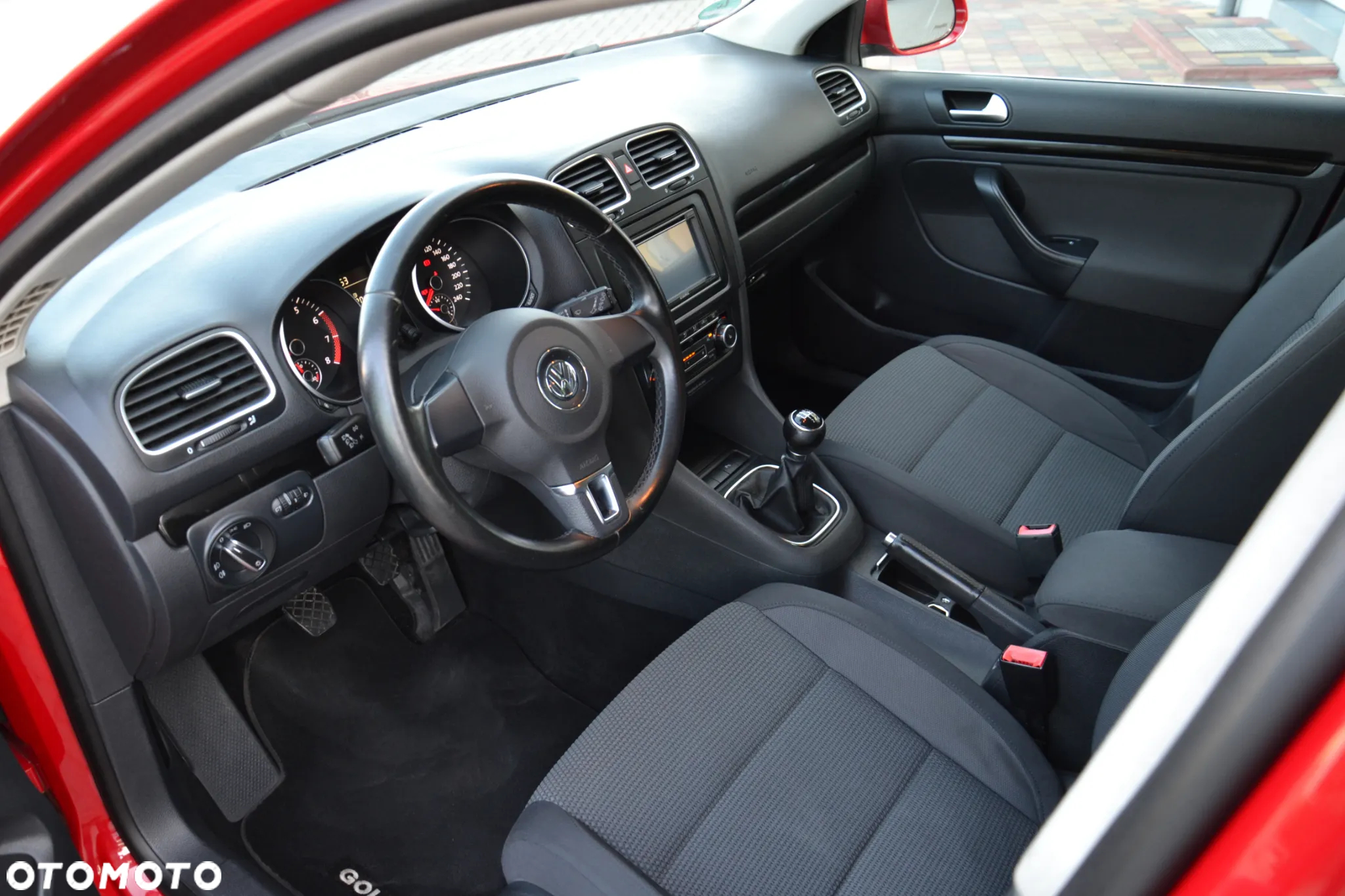 Volkswagen Golf 1.2 TSI BlueMotion Technology Comfortline - 19