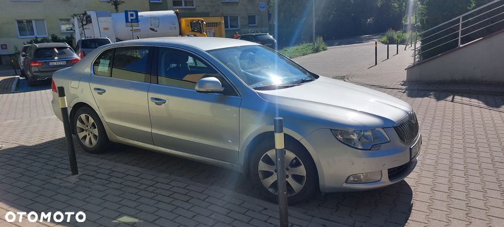 Skoda Superb 1.9 TDI Ambition - 2