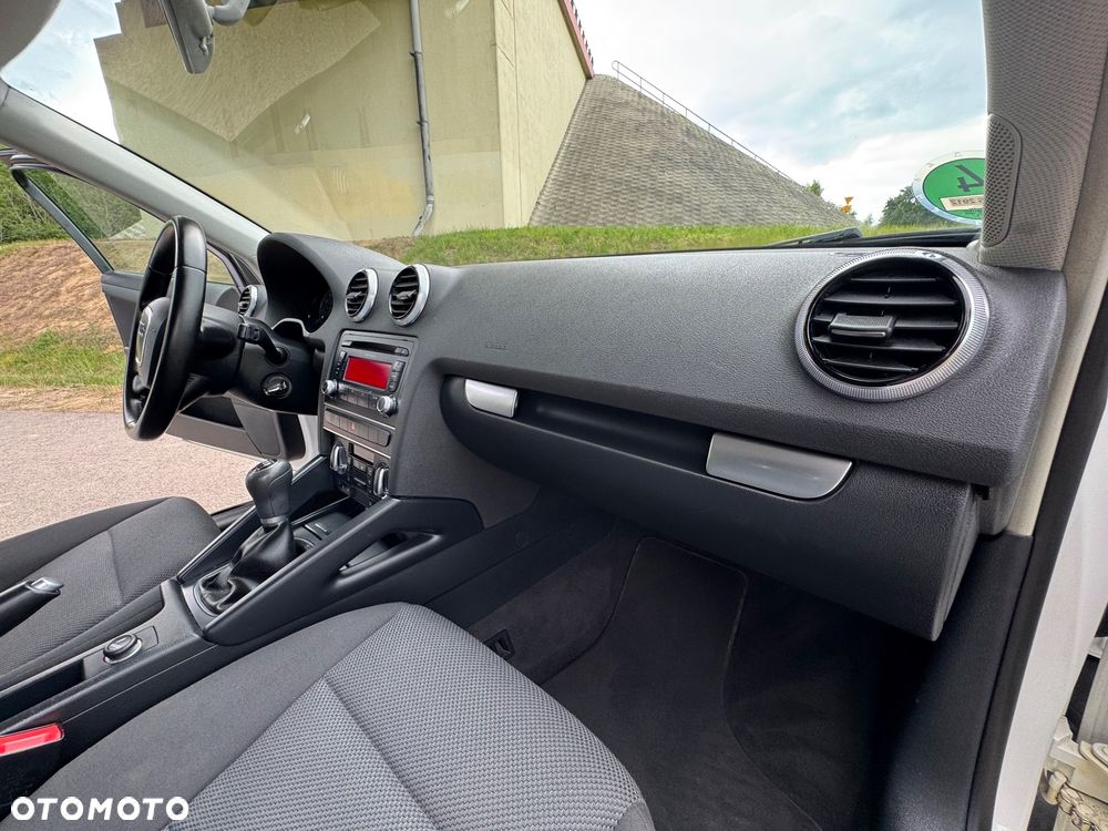 Audi A3 Sportback - 25