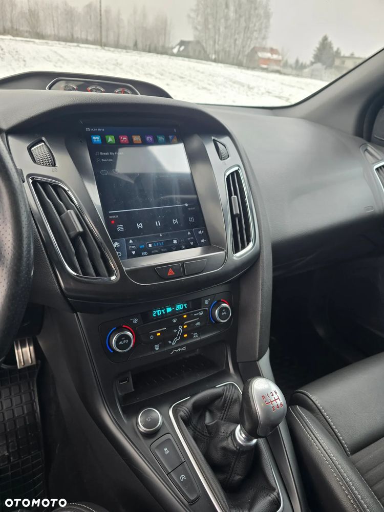 Ford Focus 2.0 EcoBoost ST - 16