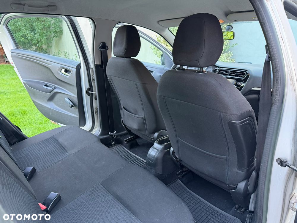 Peugeot 301 - 8