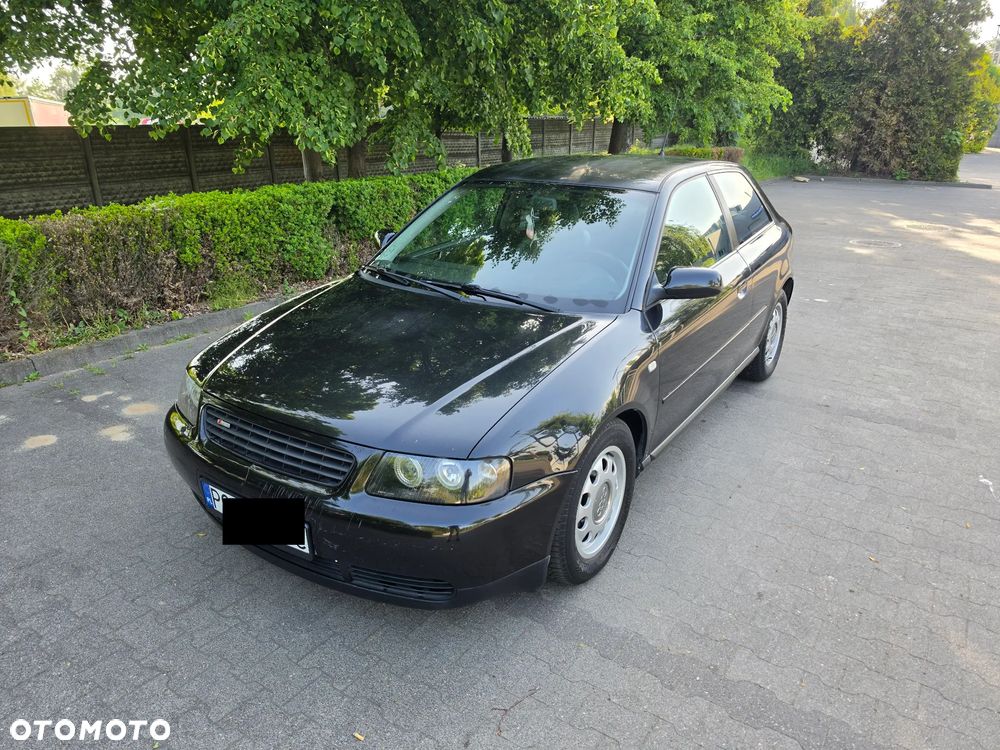 Audi A3 3-drzwiowe 1.6 FSI Ambiente - 1