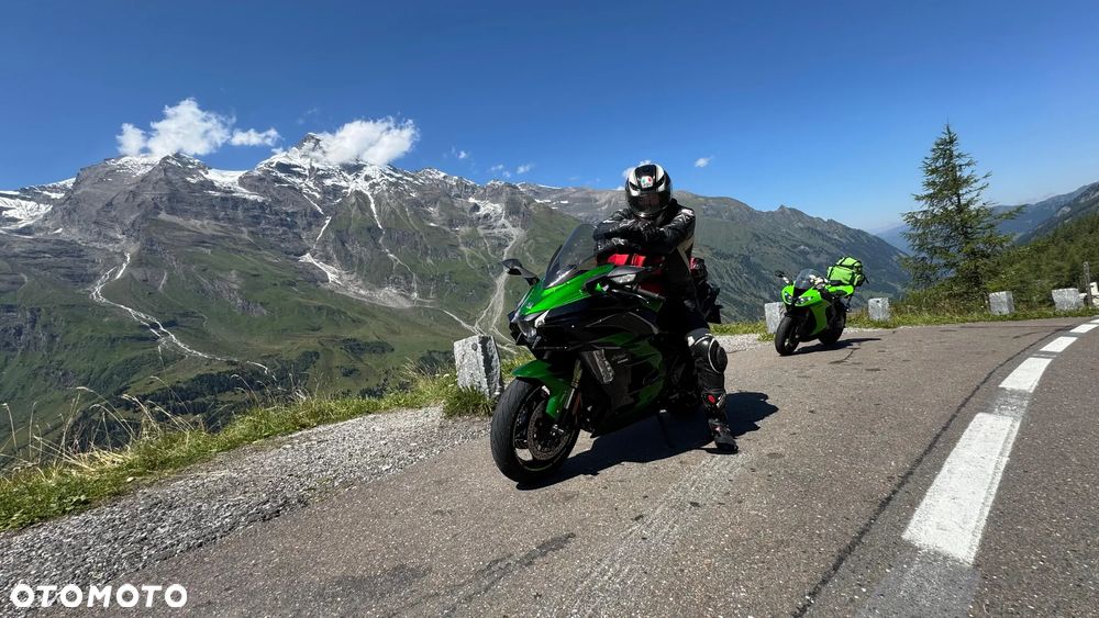 Kawasaki Ninja H2 SX - 9