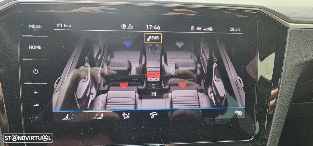 VW Passat Variant - 43