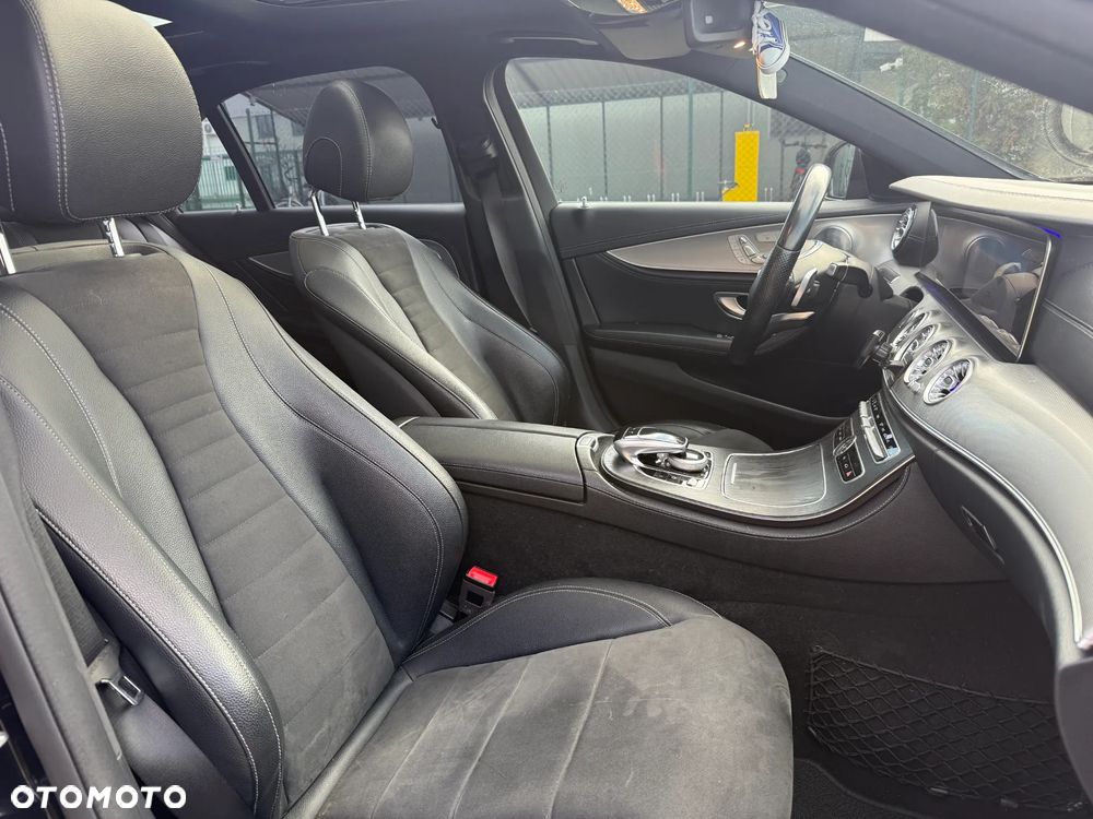 Mercedes-Benz Klasa E 220 d 4-Matic 9G-TRONIC - 12