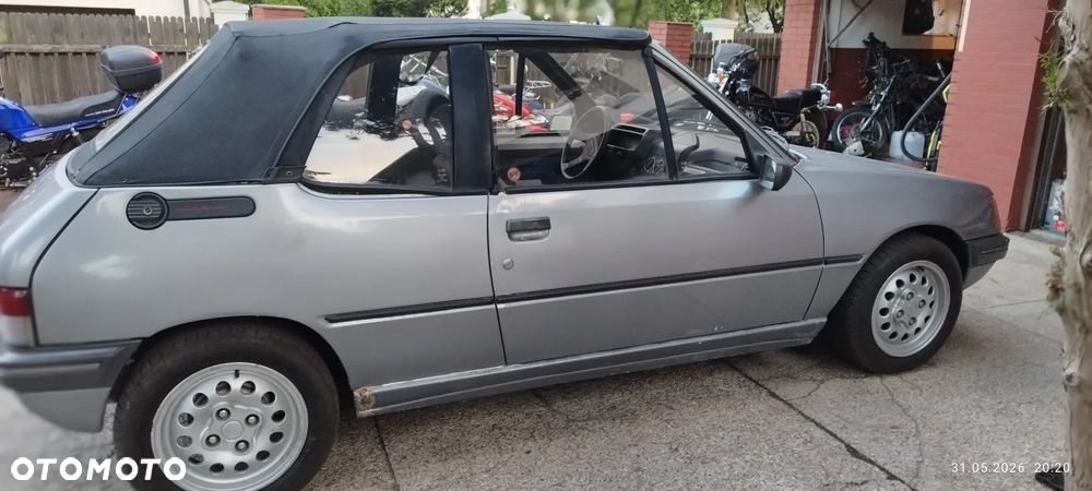 Peugeot 205 - 6