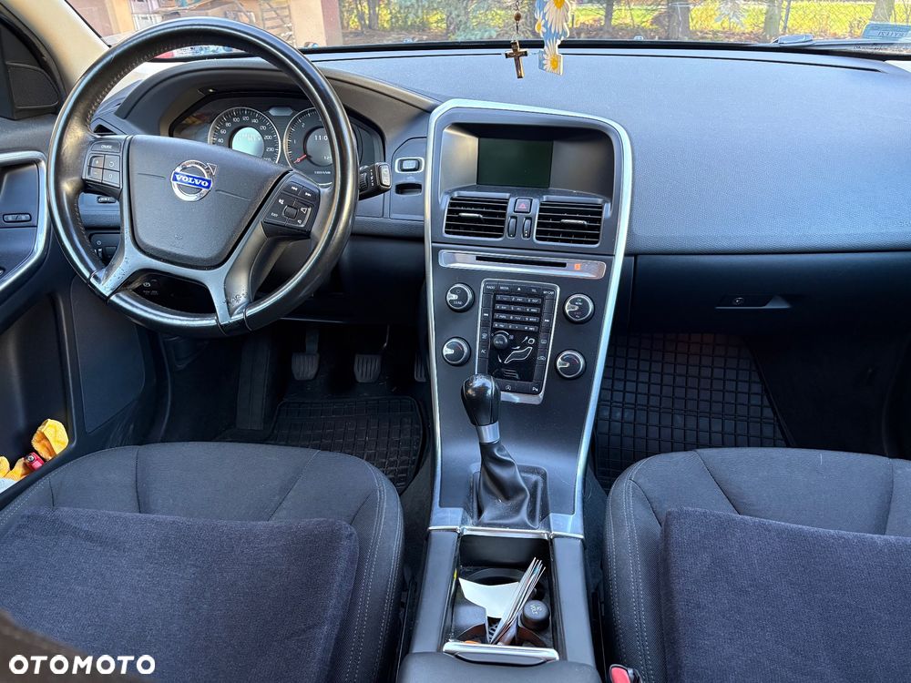 Volvo XC 60 D4 Base - 8