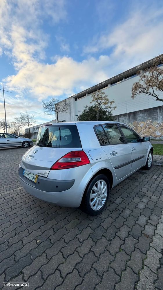 Renault Mégane 1.5 dCi Authentique - 8