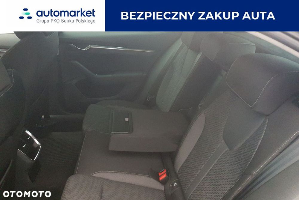 Skoda Octavia 2.0 TDI Style DSG - 11