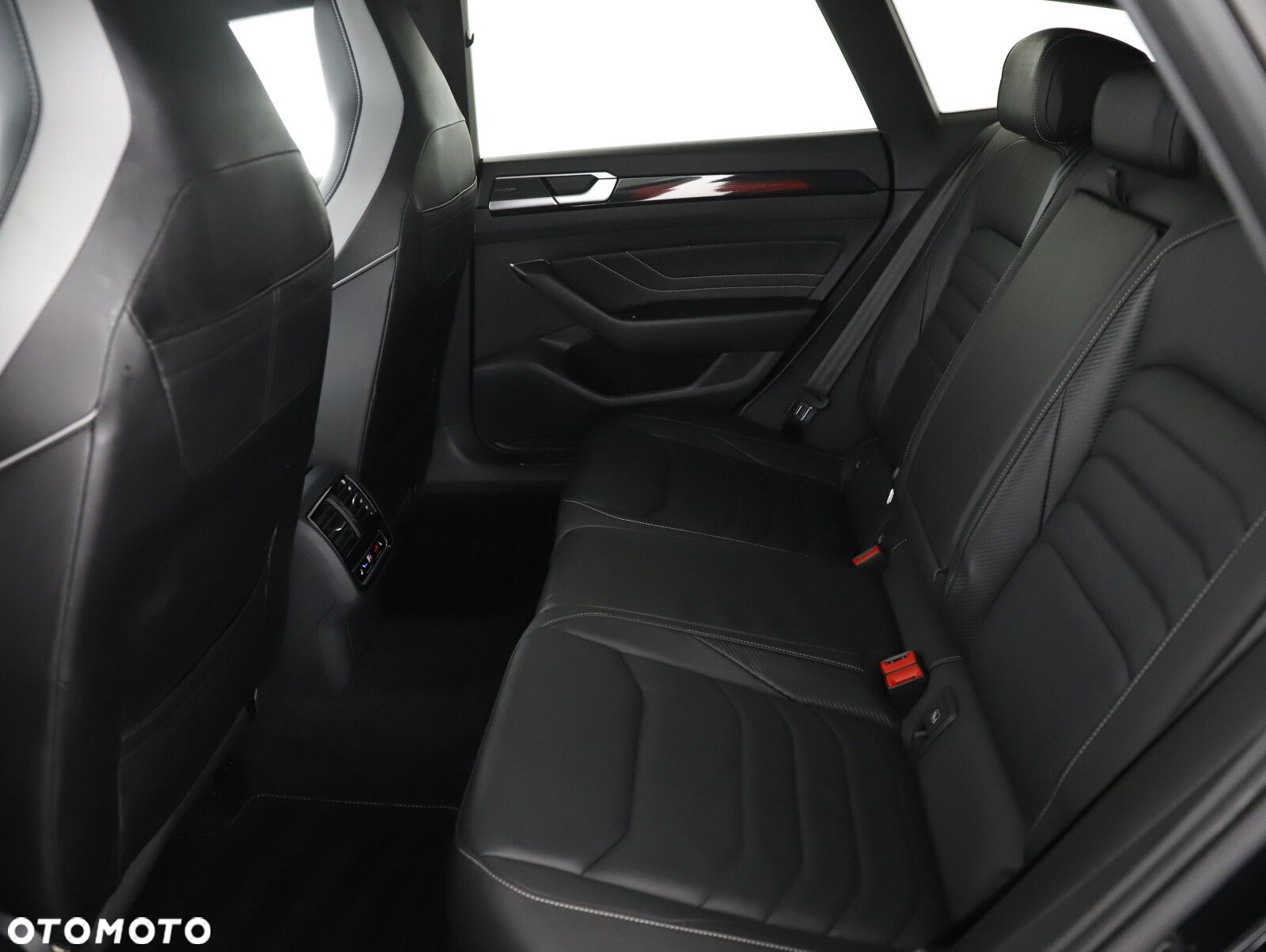 Volkswagen Arteon 2.0 TDI 4Motion R-Line DSG - 10