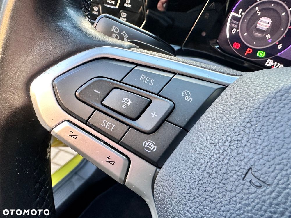 Volkswagen Golf 2.0 TDI SCR DSG Style - 25