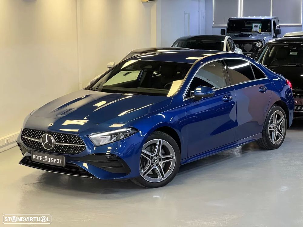 Mercedes-Benz A 250 Limousine e AMG Line - 25
