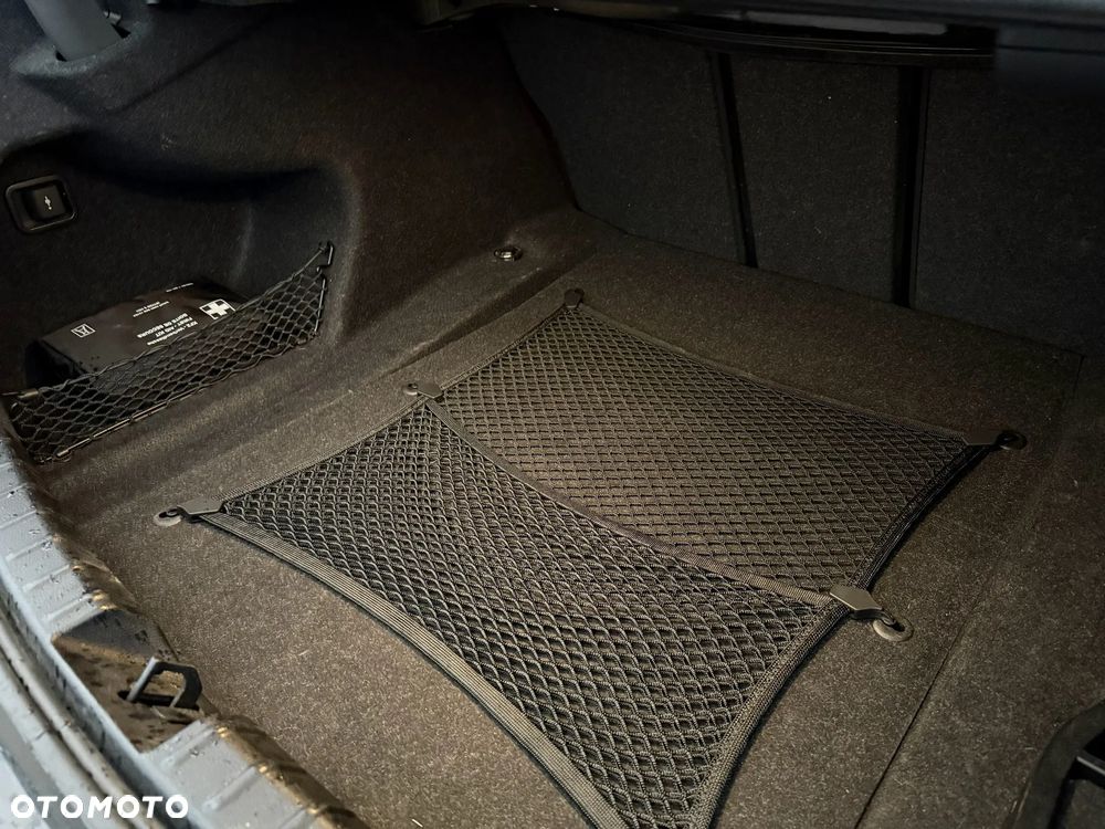 BMW Seria 3 320d Edition Luxury Line Purity - 24