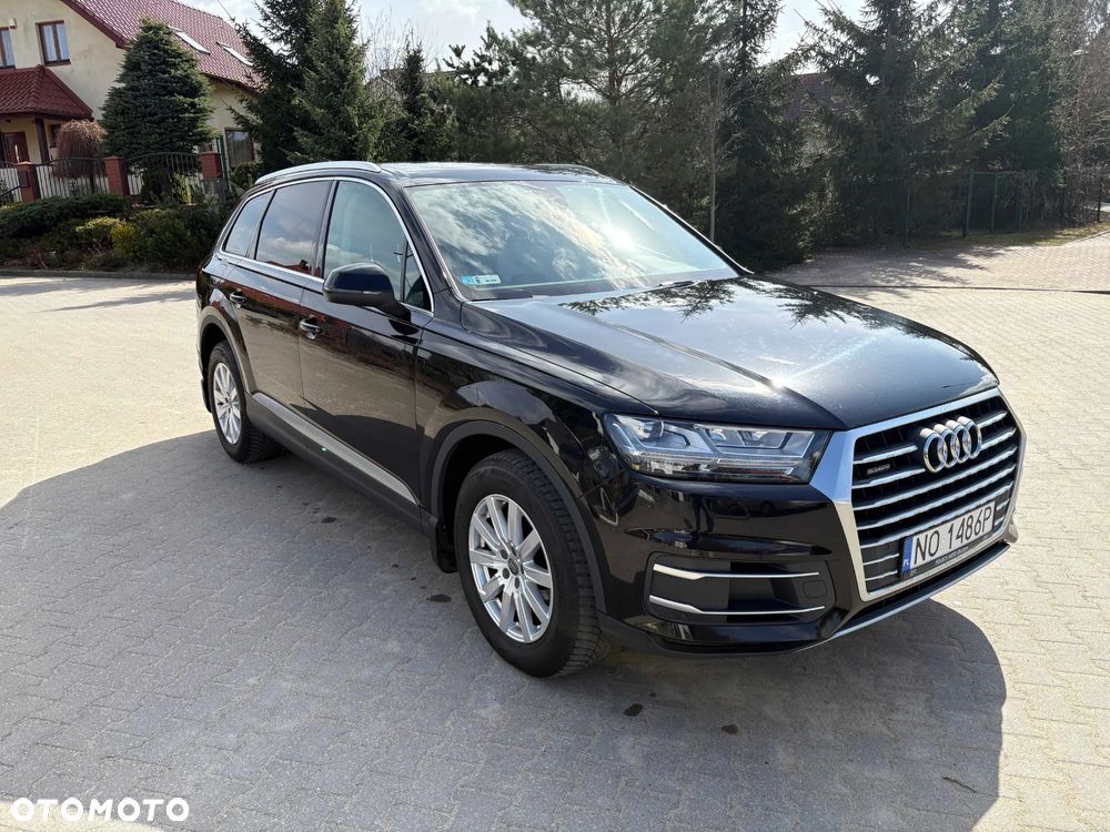 Audi Q7 - 1