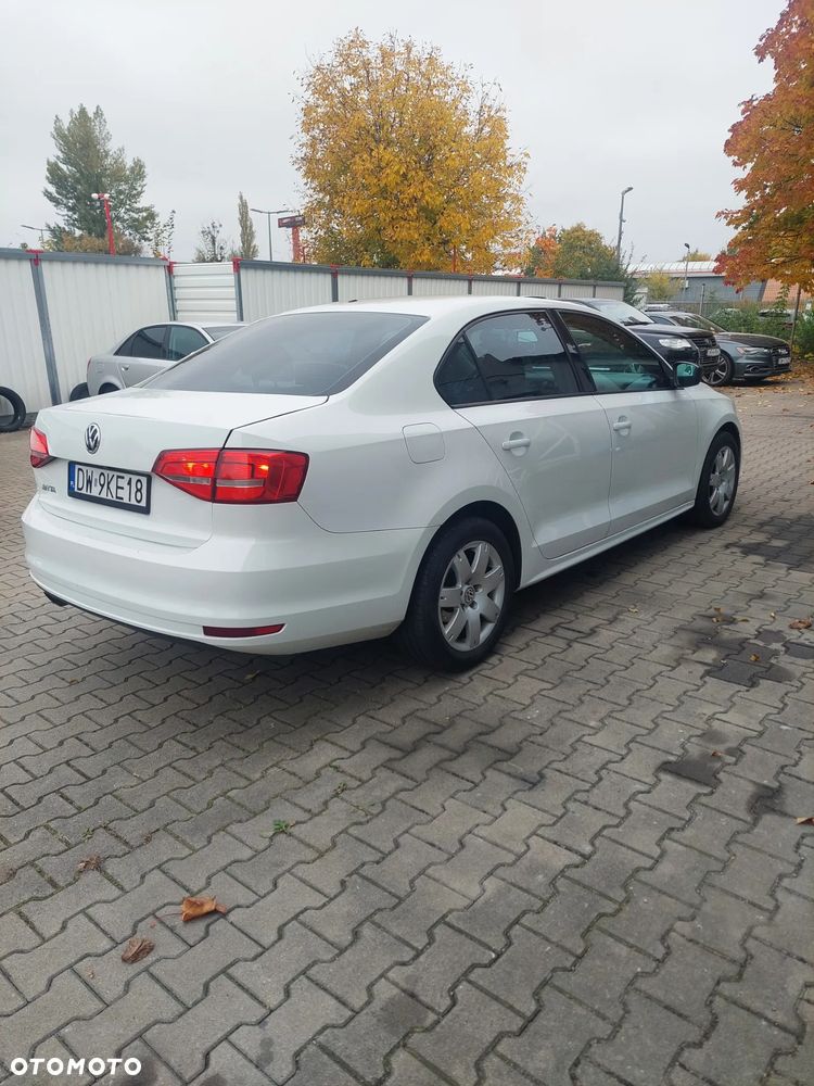 Volkswagen Jetta 2015 photo 4