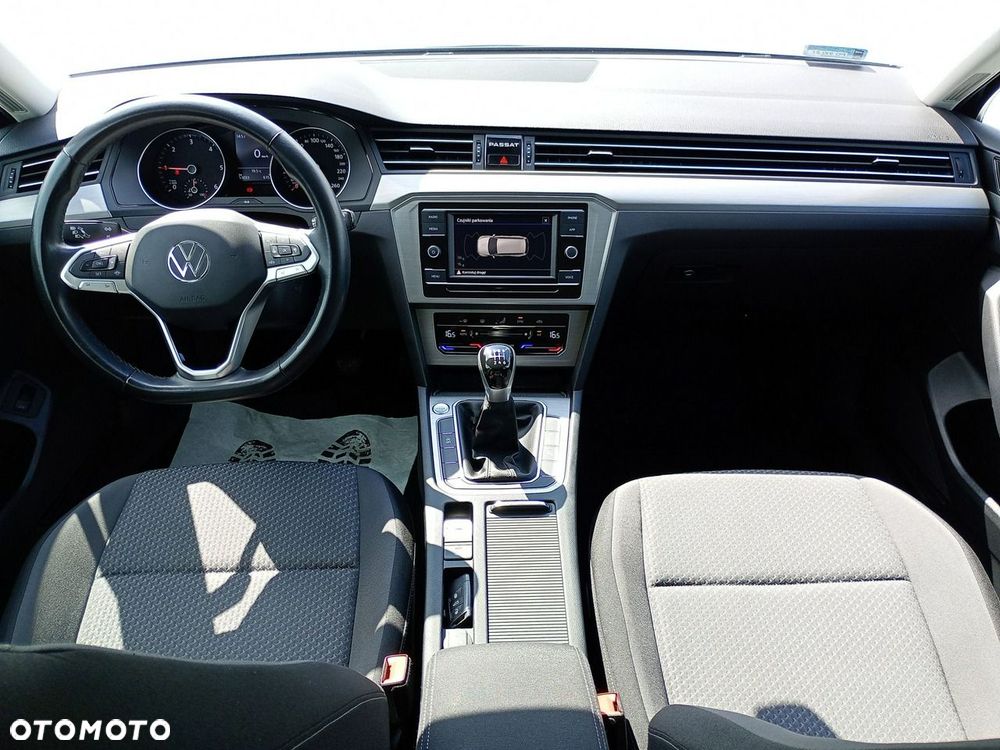 Volkswagen Passat Variant 2.0 TDI EVO Essence - 10