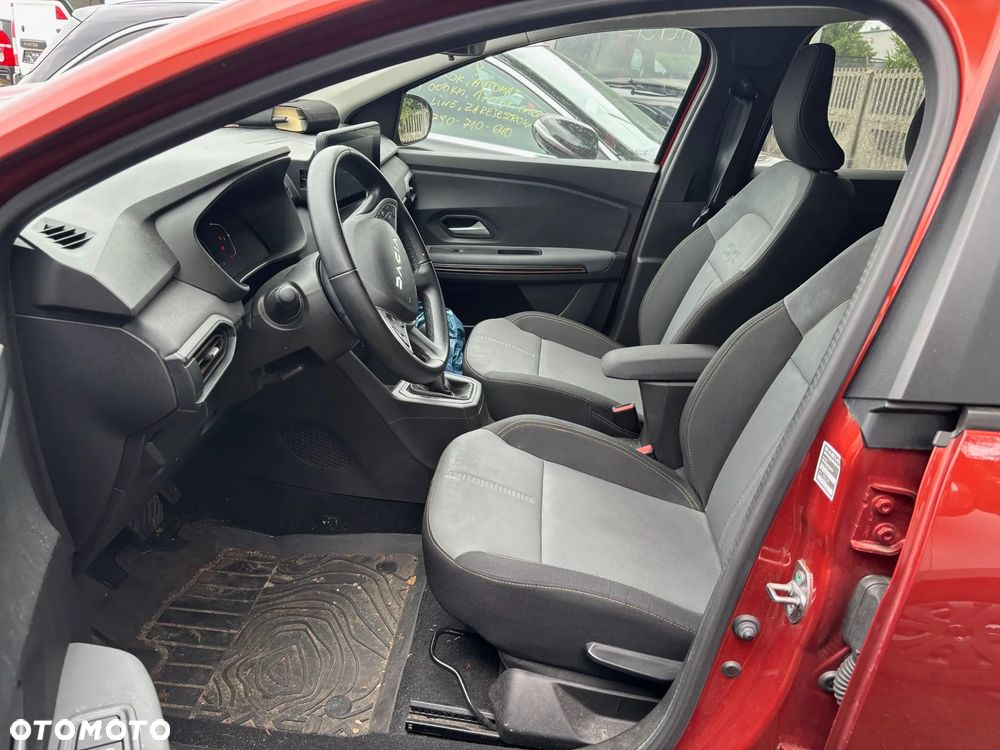 Dacia Jogger 1.6 Full Hybrid 140 Expression MMT 7os - 17