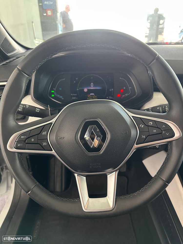 Renault Clio 1.6 E-Tech Full Hybrid Techno - 12