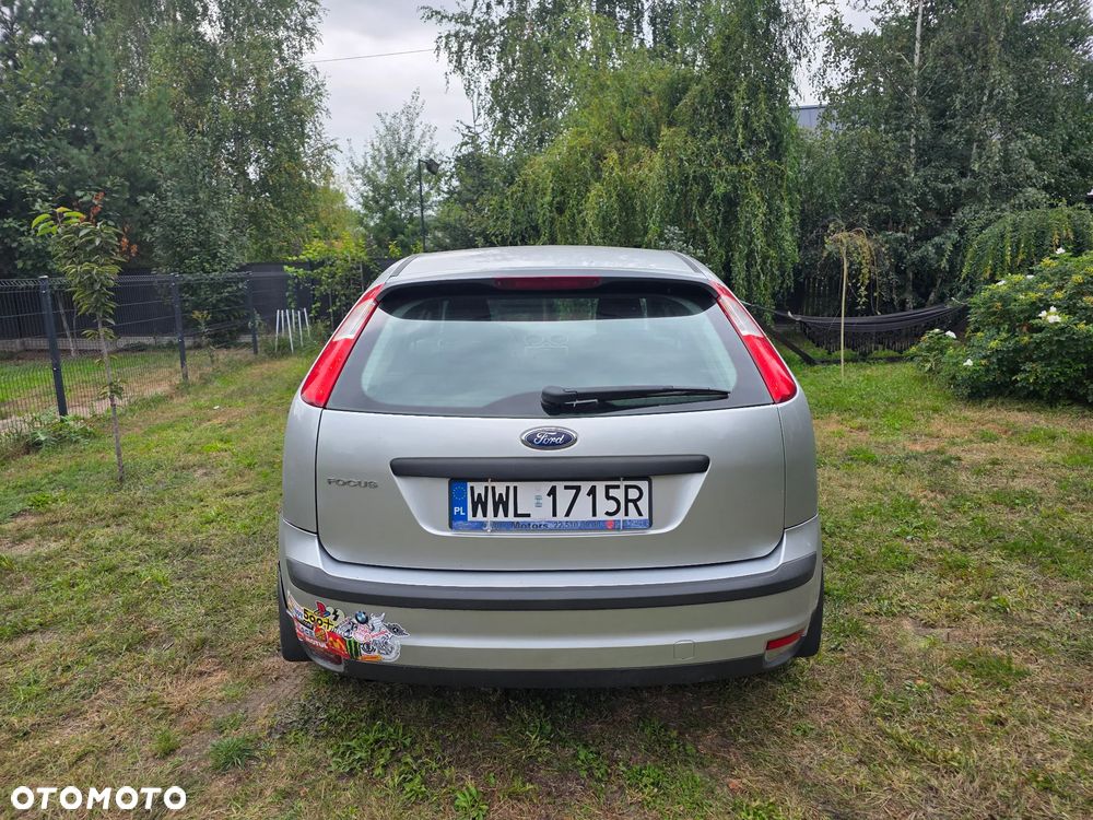 Ford Focus 1.6 Trend - 10