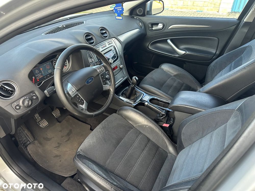 Ford Mondeo 2.0 FF Platinium X Plus (Titanium) - 23