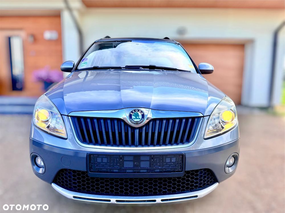 Skoda Roomster 1.2 TSI Scout PLUS EDITION - 3