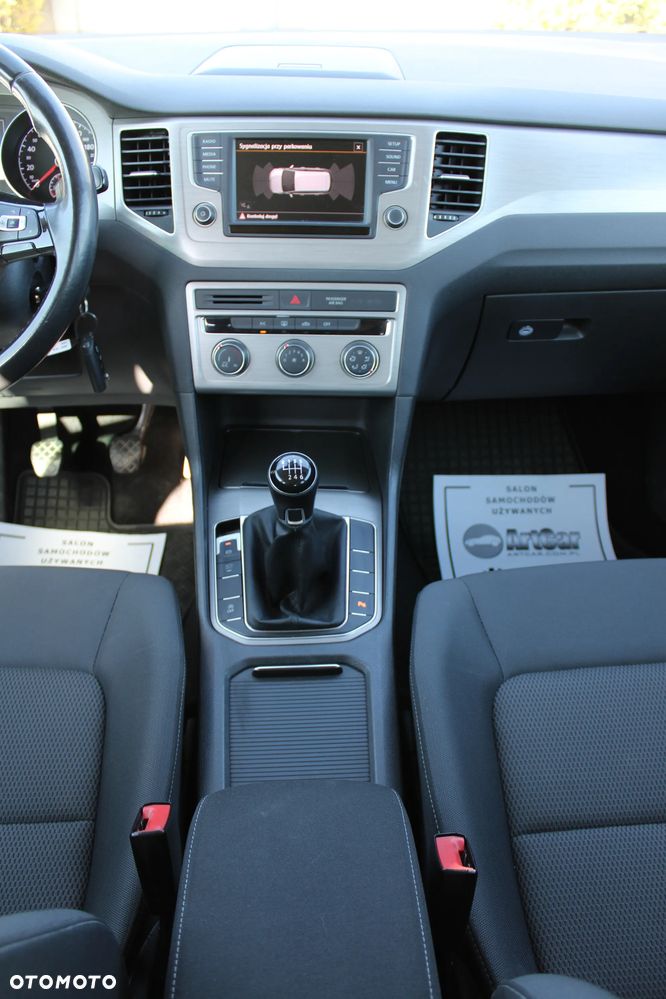 Volkswagen Golf Sportsvan SV 1.4 TSI BMT Comfortline - 29