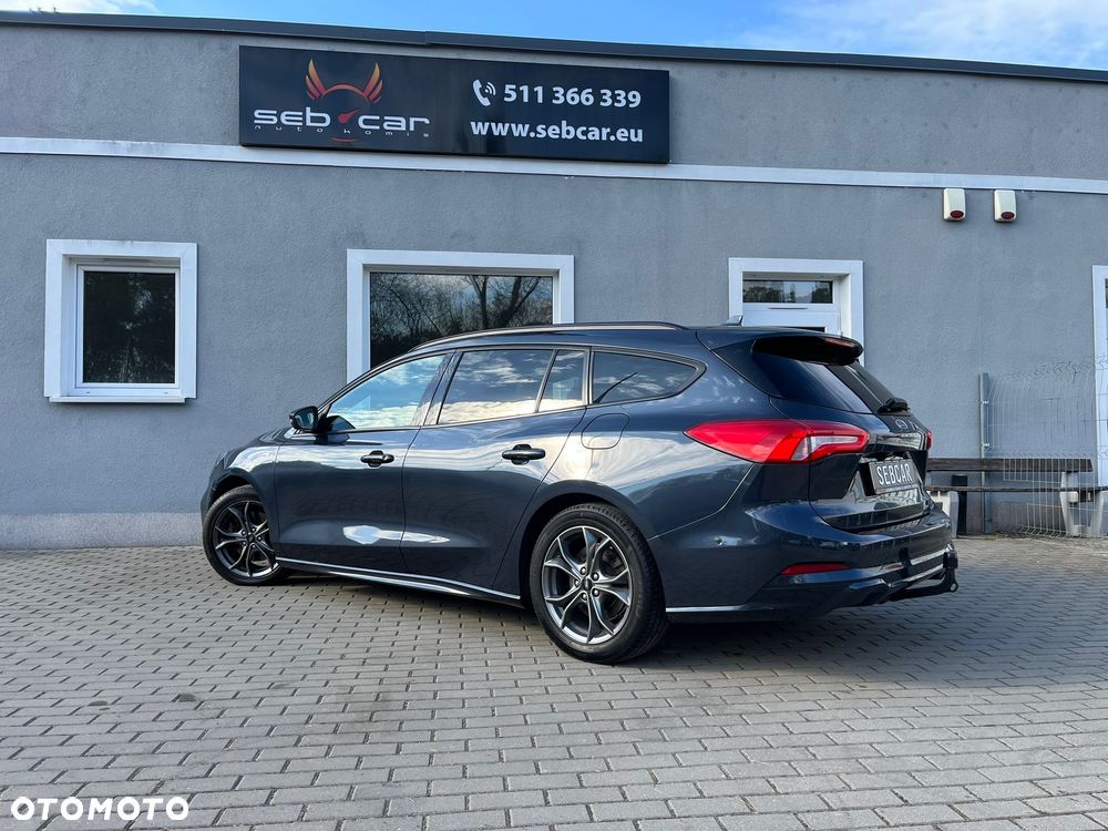 Ford Focus SW 1.5 EcoBoost S&S ST-LINE - 3