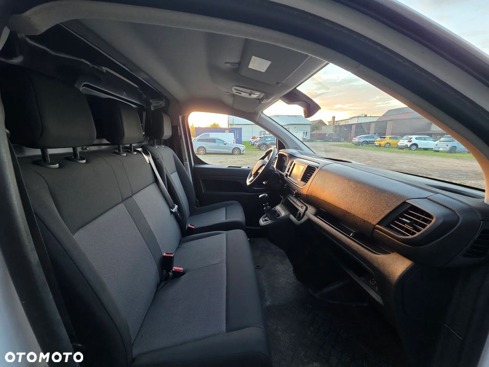Opel Vivaro - 17