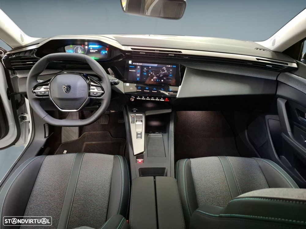 Peugeot e-308 54 kWh Allure - 12