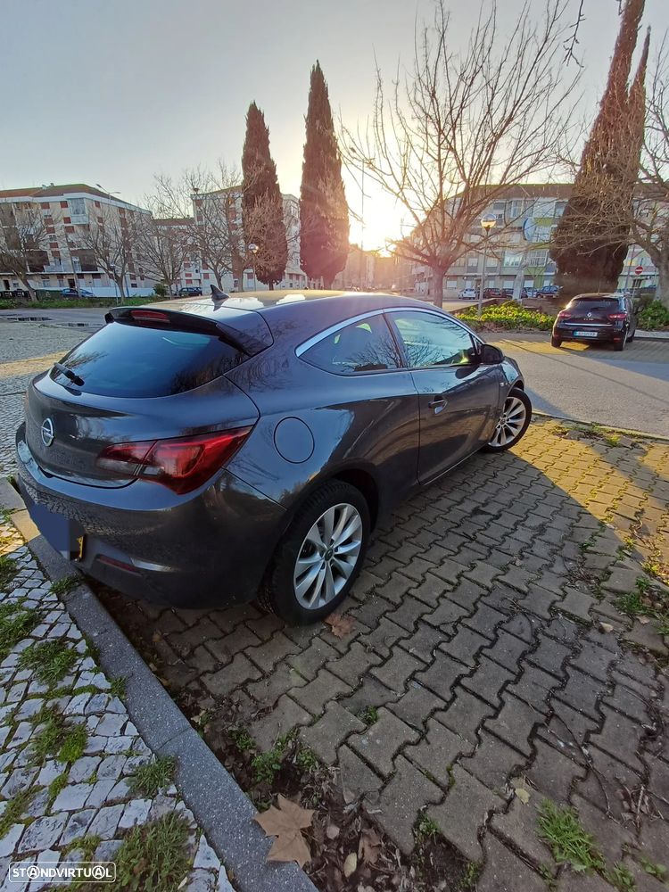 Opel Astra GTC 1.7 CDTi Black OPC Line S/S - 3