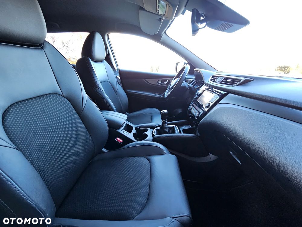 Nissan Qashqai 1.6 DIG-T Tekna - 30