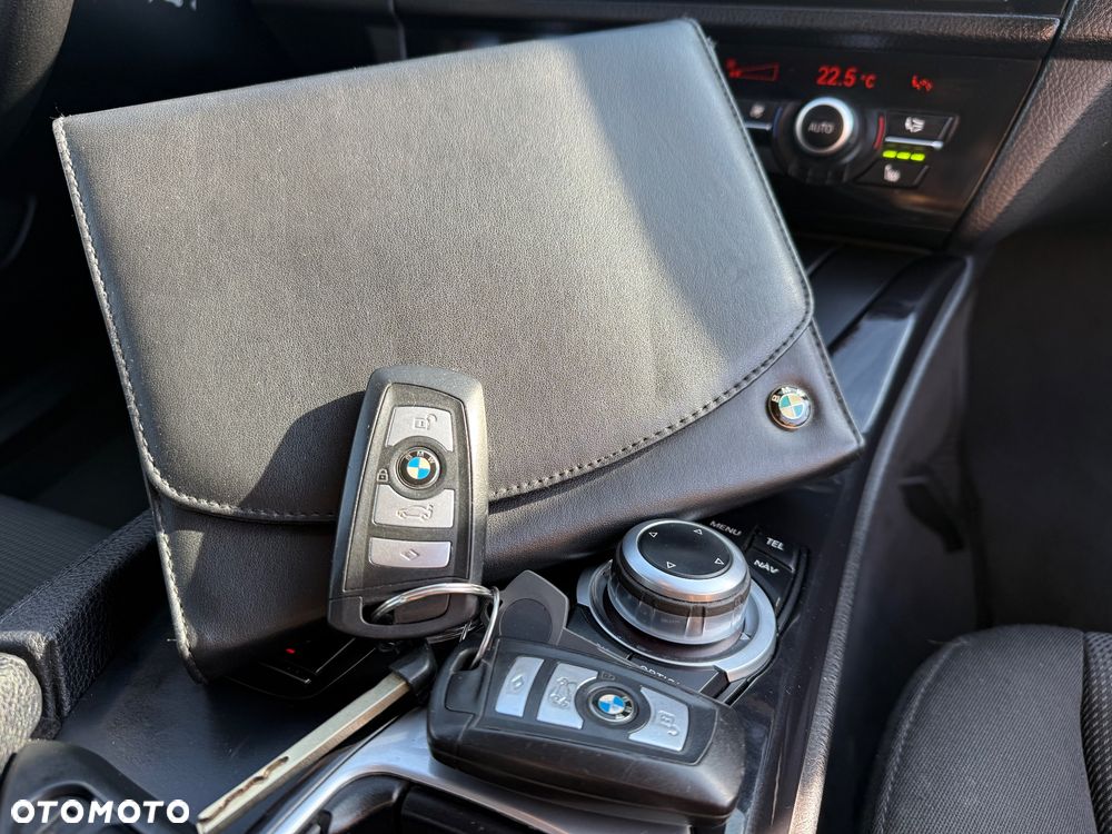 BMW Seria 5 523i - 16