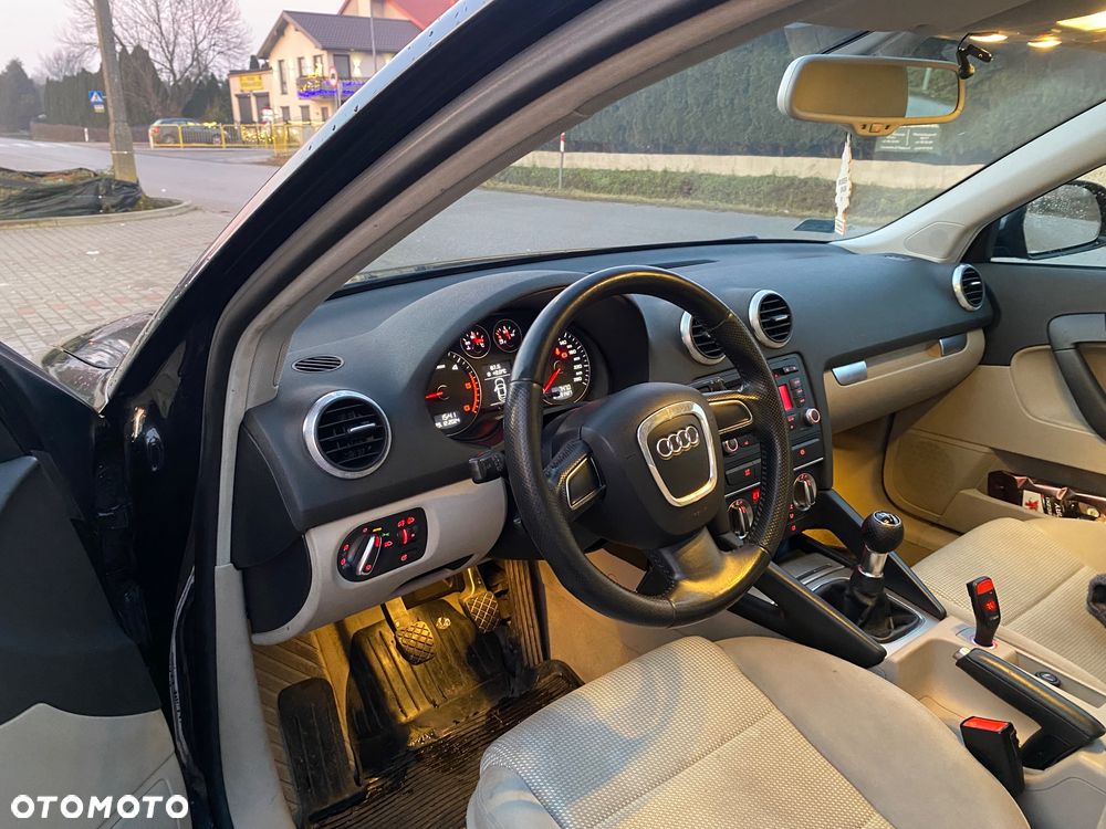 Audi A3 Sportback 1.9 TDI DPF Ambiente - 5