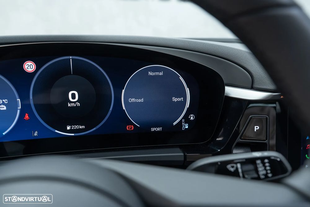 Porsche Macan Electric - 31