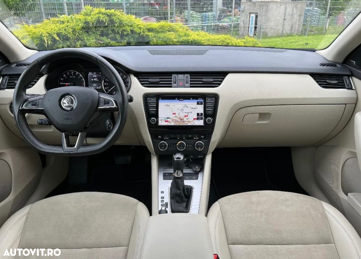 Skoda Octavia 1.6 TDI DSG Ambition - 13