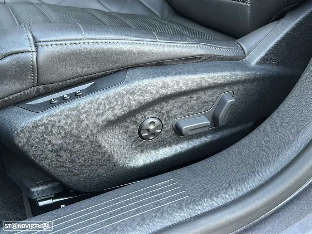 Citroën C5 X 1.6 Hybrid Shine e-EAT8 - 19