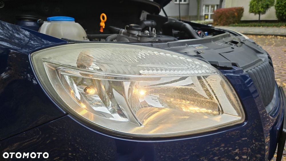 Skoda Roomster 1.2 Ambition PLUS EDITION - 12