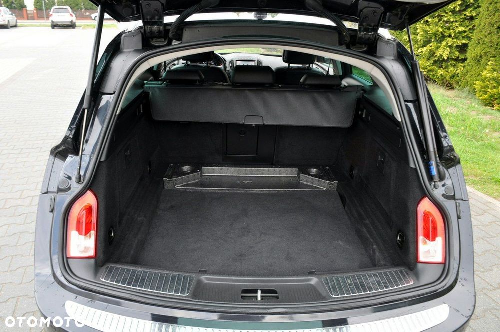 Opel Insignia - 37